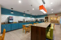 Country Inn & Suites by Radisson, Asheville at Asheville Outlet Mall, NC