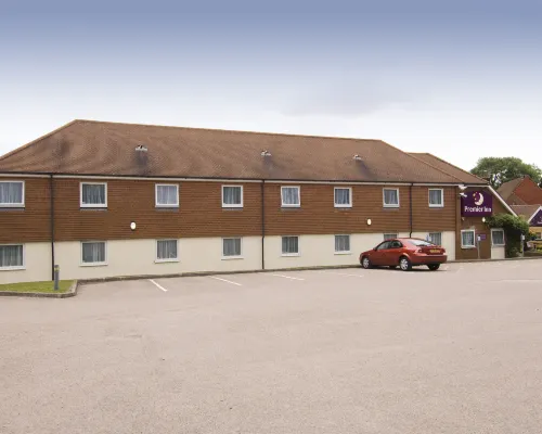 Premier Inn Tring Hotels in Tring