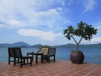 Whale Island Resort Hotels in Thong Nguyen