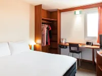 Ibis Douala