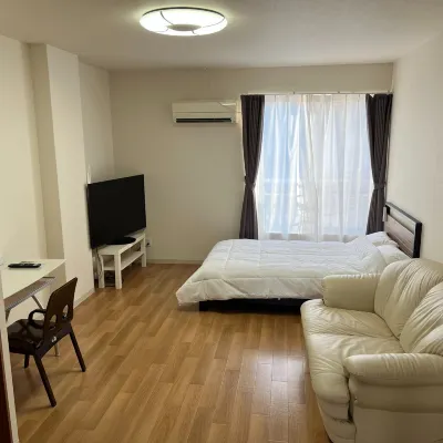 Roxy Inn(Wakatake Bldg Отели рядом с достопримечательностью «Токища универмаг»