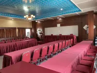 Aluky Hotel Hotels in Kadipaten