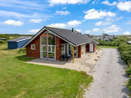 "Cristine" - 400m from the Sea