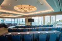 TRYP by Wyndham Isla Verde