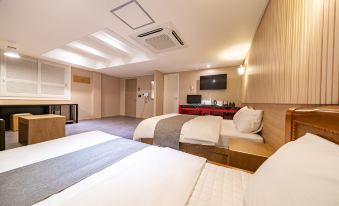 Yangpyeong Hotel Y