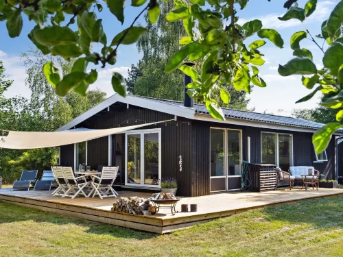 "Thordgrim" - 600m from the Sea Hotels in Vaeggerlose