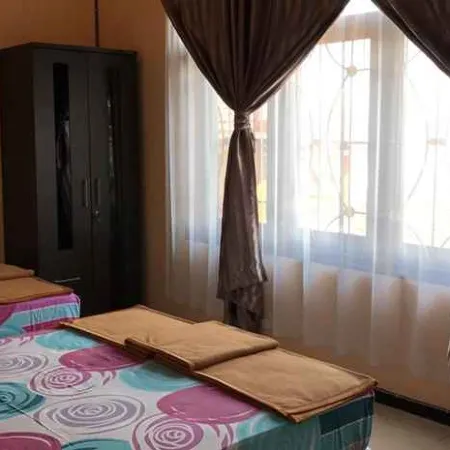 Parama Guest House