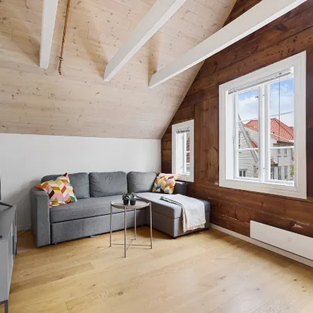 Charming Rooftop Apartment in Heart of Stavanger