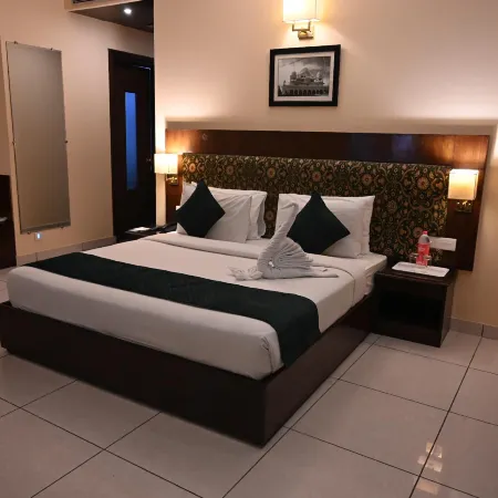 Deventure Hotel, Karnal
