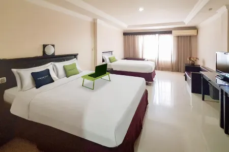 Urbanview Hotel Surya Kahayan Palangkaraya by RedDoorz Отели в г. Паланкарая