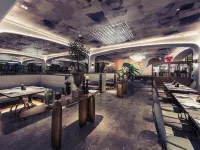 Mercure Shanghai Hongqiao SOHO Hotels near Beixinjing Station