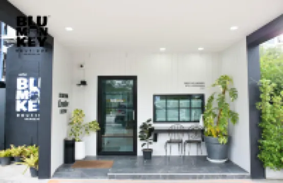 Blu Monkey Boutique Bangsaen