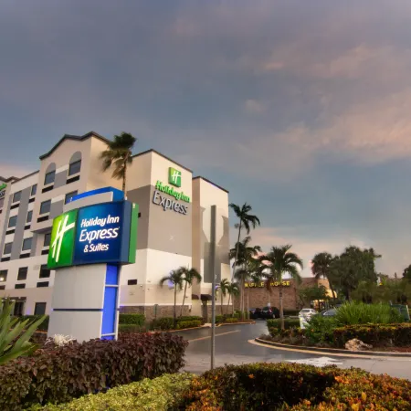 Holiday Inn Express & Suites FORT LAUDERDALE AIRPORT WEST by IHG
