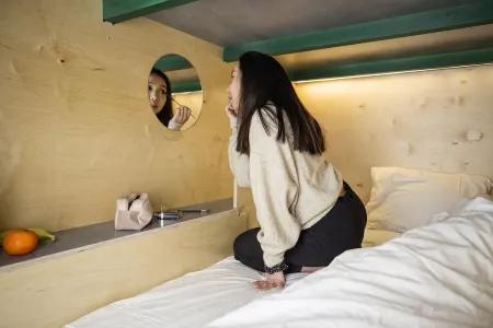 Green Marmot Capsule Hotel Zurich Отели рядом с достопримечательностью «Kirche Enge»