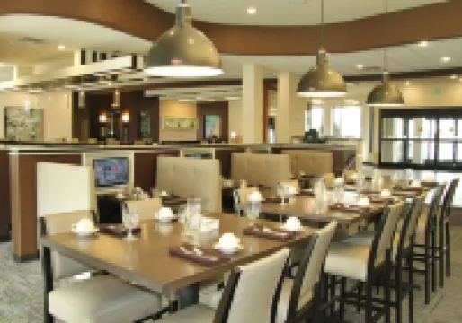 โรงแรม ฮอลิเดย์ อินน์ กรีนส์โบโร โคลีเซียม บาย IHG โรงแรมในกรีนสโบโร