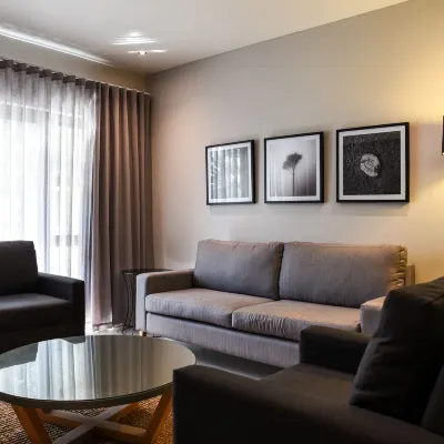 Mint Hotel Rosebank Hotels near Rosebank