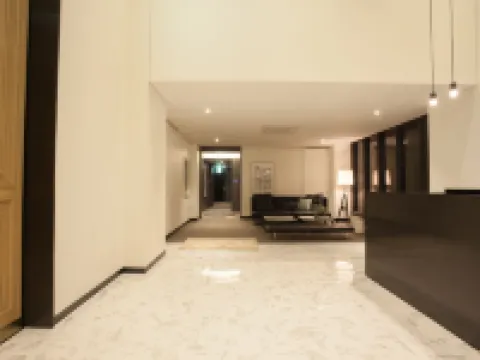 กาเดน โฮเทล โรงแรมในซูว็อน