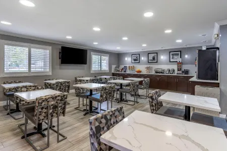 Best Western Plus Vineyard Inn Отели в г. Ливермор