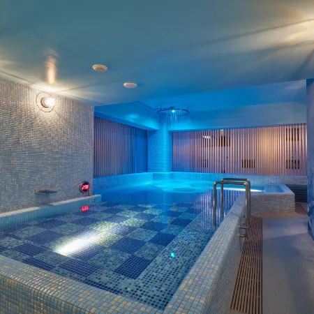 ８HOTEL SHONAN FUJISAWA