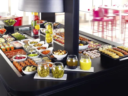 Campanile Villepinte - Parc des Expositions Отели в г. Ливри-Гарган