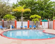 Quality Suites Fort Myers Airport I-75 - Kuntosalit