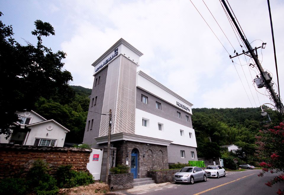 2. Daegu Ga..