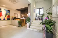 Central Hotel