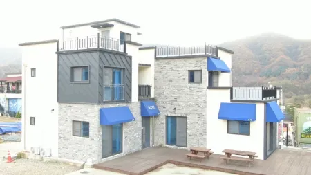 Geumsan Blue Pension Отели в г. Кымсан