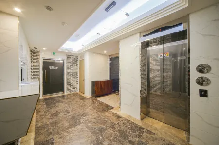 U Hotel Отели рядом с достопримечательностью «Орюкто»