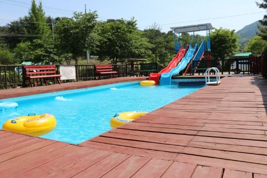 압구정민박 객실 내부