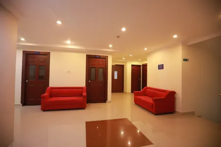 Hotel Peninsula Thrissur