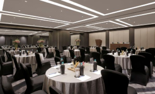 Novotel Chennai Chamiers Road