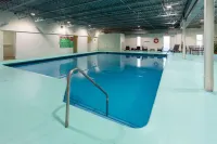 Travelodge by Wyndham Amherst - piscina