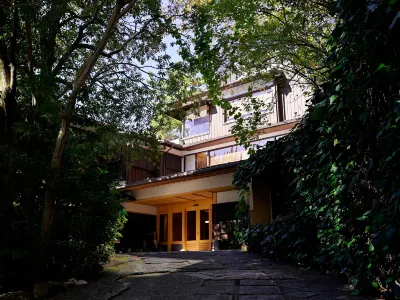 Sanpeiso Hotels near Hihokan - Adult Museum Atami