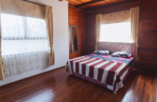 Villa Yambo Kanthil with Mountain View and Fishing Spot