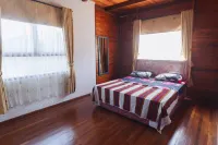 Villa Yambo Kanthil with Mountain View and Fishing Spot Hotel a Ciwidey