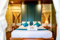 Karina Resort Chiang Mai Hoteles en San Kamphaeng