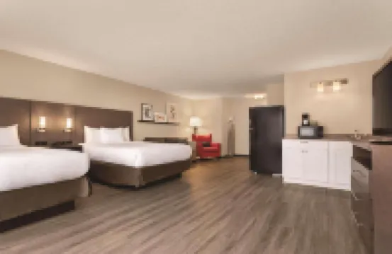 Country Inn & Suites by Radisson, Buffalo, MN