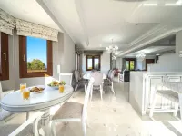 Karyo Villa,- 4Bd, 3Min on Foot from the Beach! Hotels in Lappei