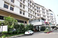 Hotel Daspalla Hotels near فيساخاباتنام