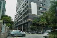 SEEU設計師民宿 梅林山公園-南區附近的飯店