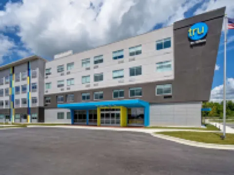 Tru by Hilton Auburn Hotels in DeKalb County