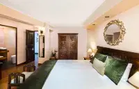 Katari Hotel at Plaza de Armas Hotels near Santa Isabel Park