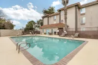 Best Western Visalia Hotel - Pools