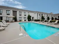 Sleep Inn & Suites Spring Lake - Fayetteville Near Fort Bragg Hotels in Spring Lake