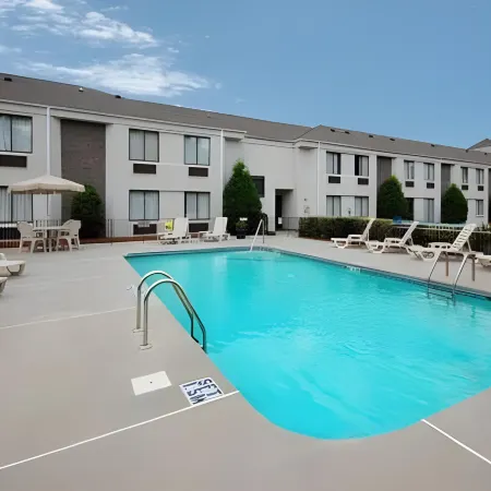 Sleep Inn & Suites Spring Lake - Fayetteville Near Fort Bragg