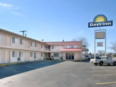 Days Inn by Wyndham Elko Hotels in Elko