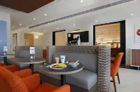 Holiday Inn Express JASPER by IHG - breakfast
