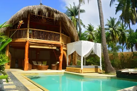 Meno Island Villas Отели рядом с достопримечательностью «Гили Мено»