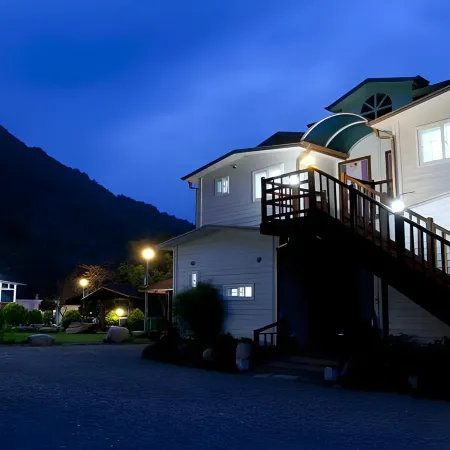 Bandi Hwangto Pension